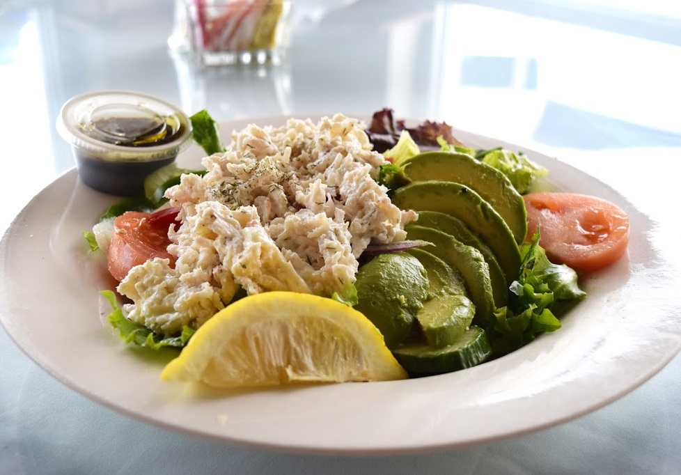 Groupers Waterfront Restaurant