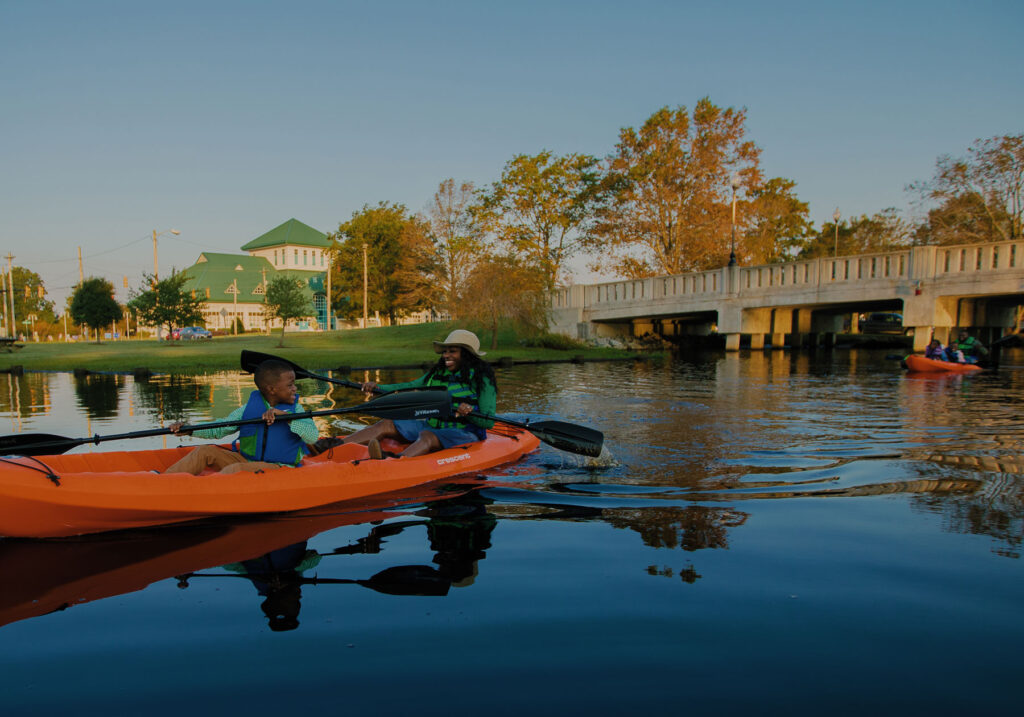 5 Best Places to Kayak Around Elizabeth City, NC